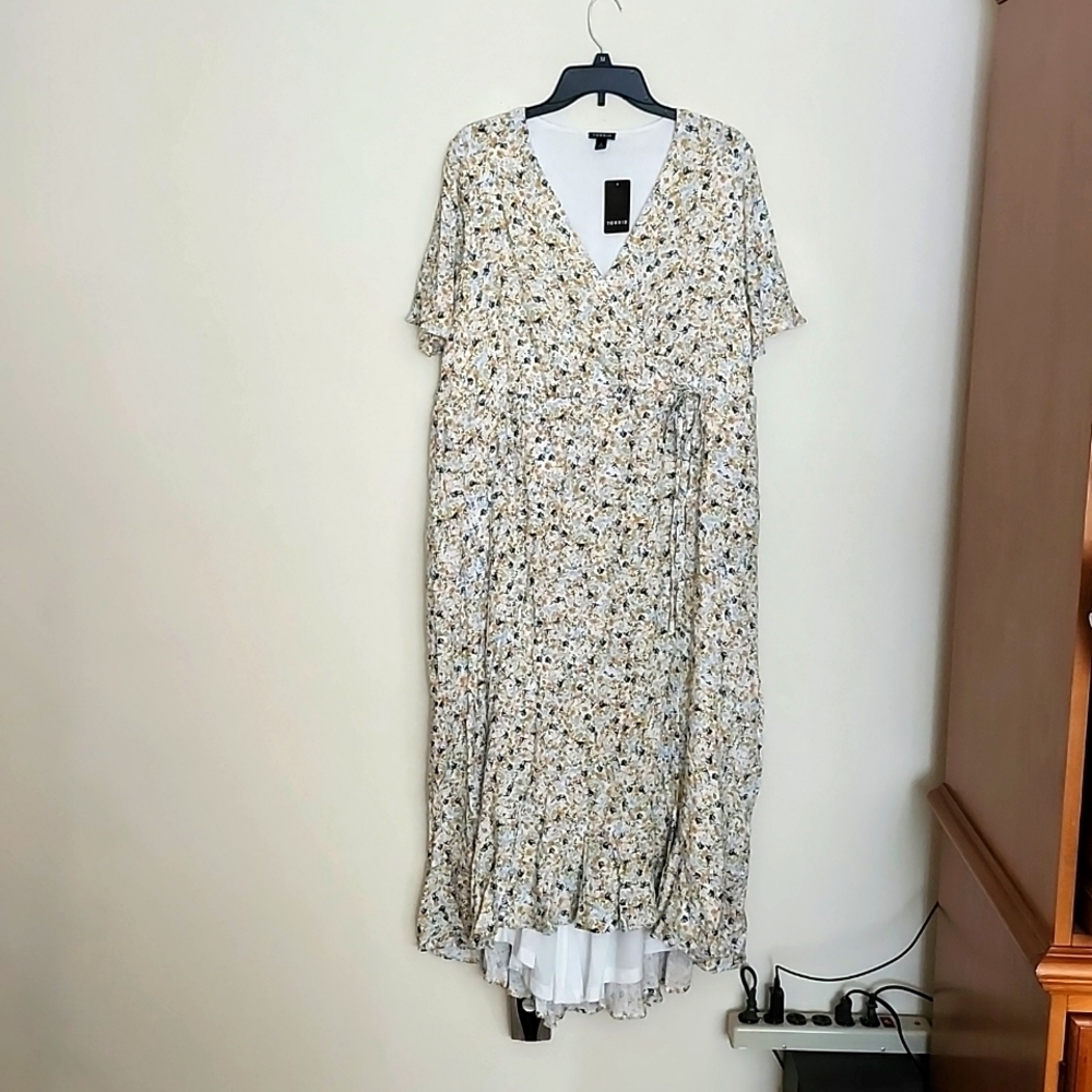 Torrid Maxi Floral Surplice Faux Wrap Dress in Sunshine Ditsy Floral Size 2X